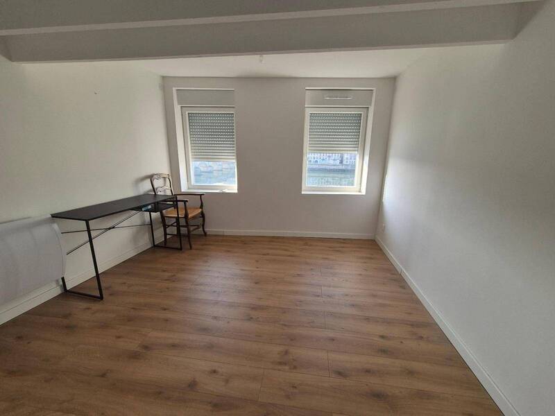 Location appartement rénové 4 pièces 92.07 m² à Saint-Laurent-sur-Saône 01750 5 - 890 €