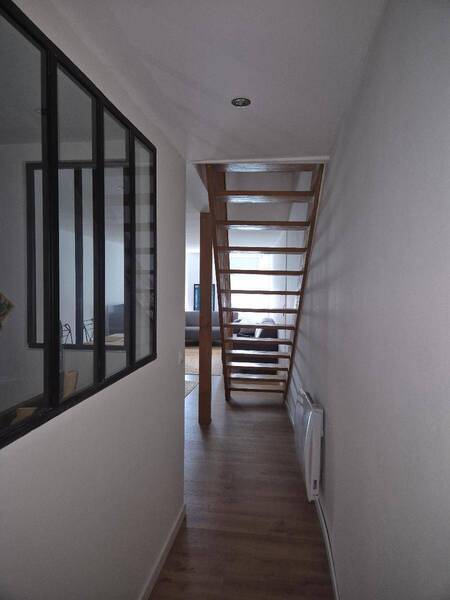 Rent apartment appartement rénové 4 rooms 92.07 m² in Saint-Laurent-sur-Saône 01750 5 - 910 €