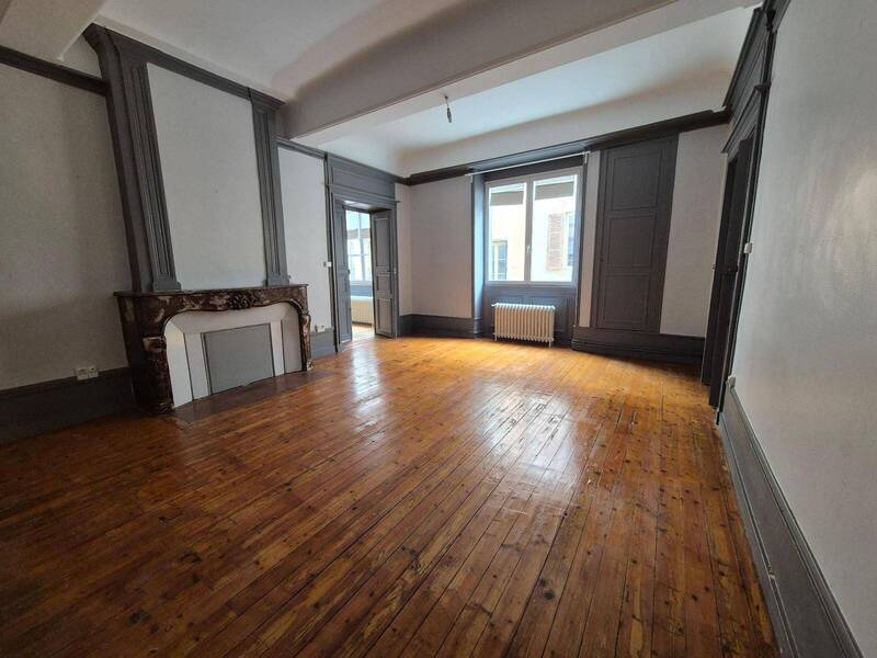 Rent apartment appartement 3 rooms 100 m² in Mâcon 71000 4 - 730 €