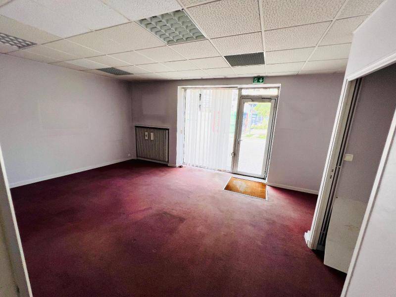 Location local boutique à Mâcon 71000 1 300 €