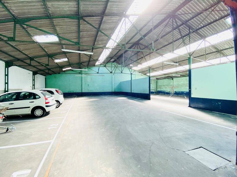 Rent garage - parking parking in Mâcon 71000 - 53 €