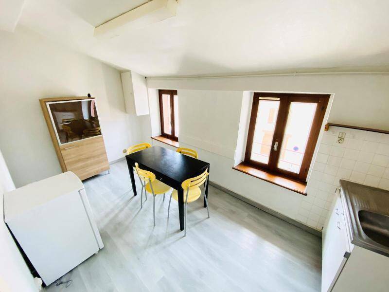 Rent apartment appartement 2 rooms 32.94 m² in Charnay-lès-Mâcon 71850 5 - 360 €