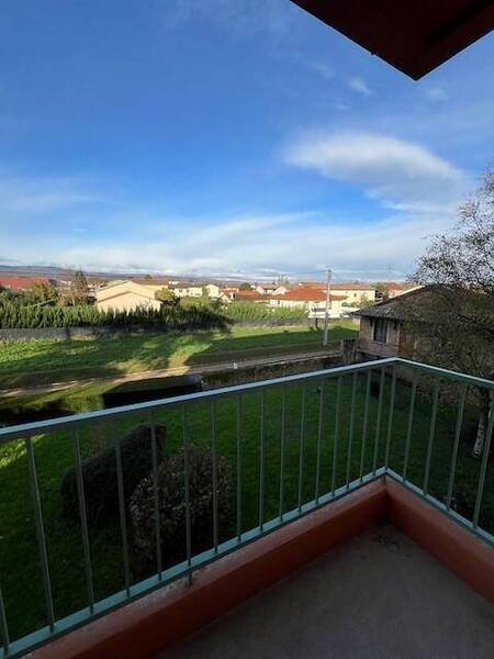 Rent apartment appartement 2 rooms 41.39 m² in Varennes-lès-Mâcon 71000 5 - 460 €