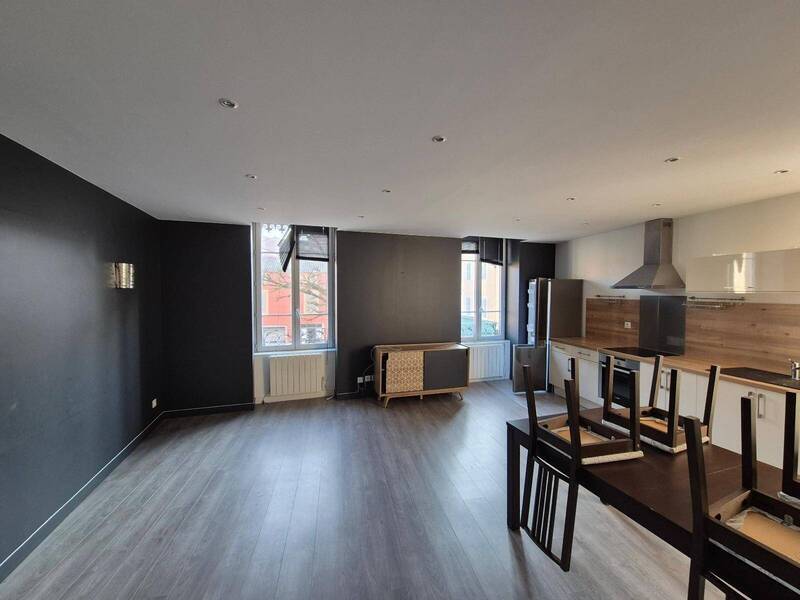 Location appartement rénové 2 pièces 45.2 m² à Mâcon 71000 4 - 670 €