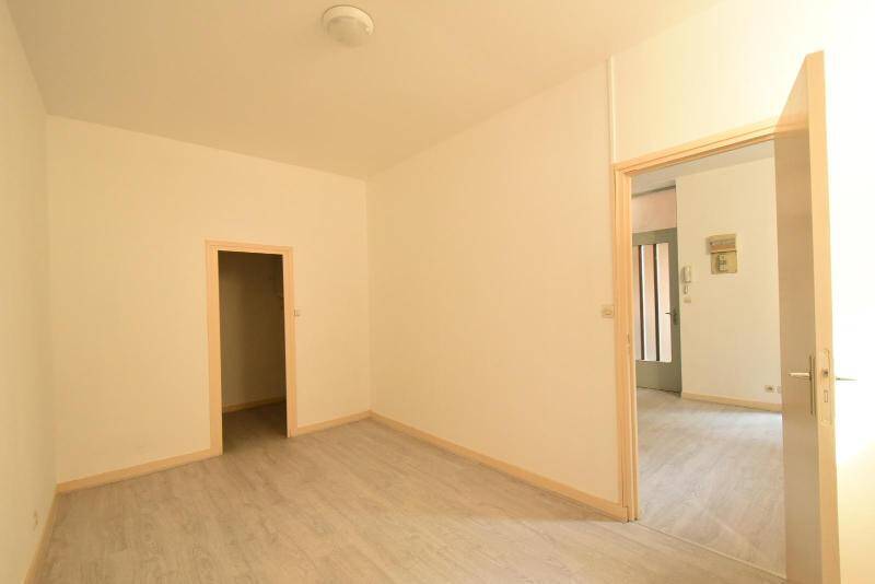 Location appartement 1 pièce 33.2 m² à Mâcon 71000 4 - 380 €