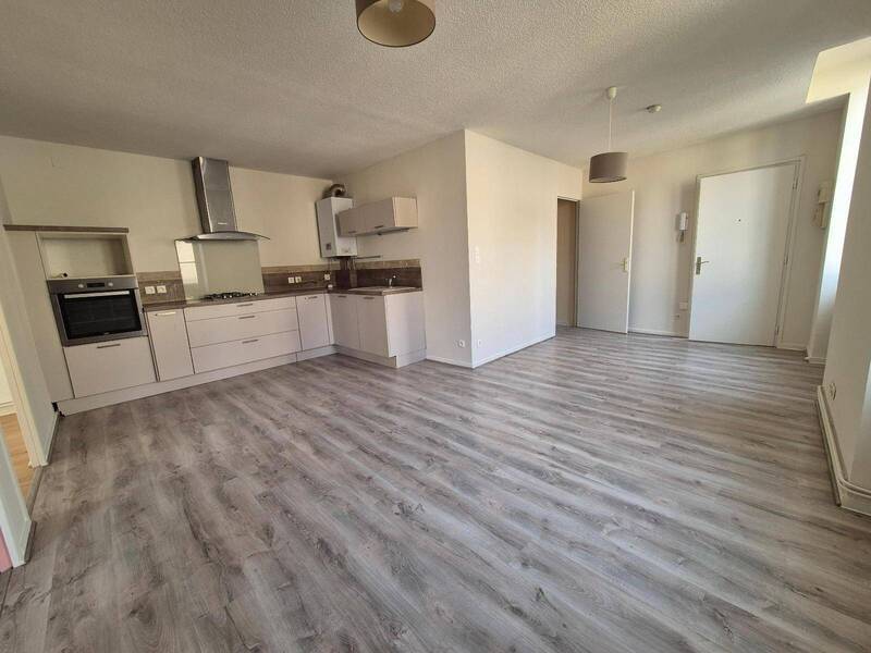 Location appartement rénové 3 pièces 53.46 m² à Mâcon 71000 4 - 590 €