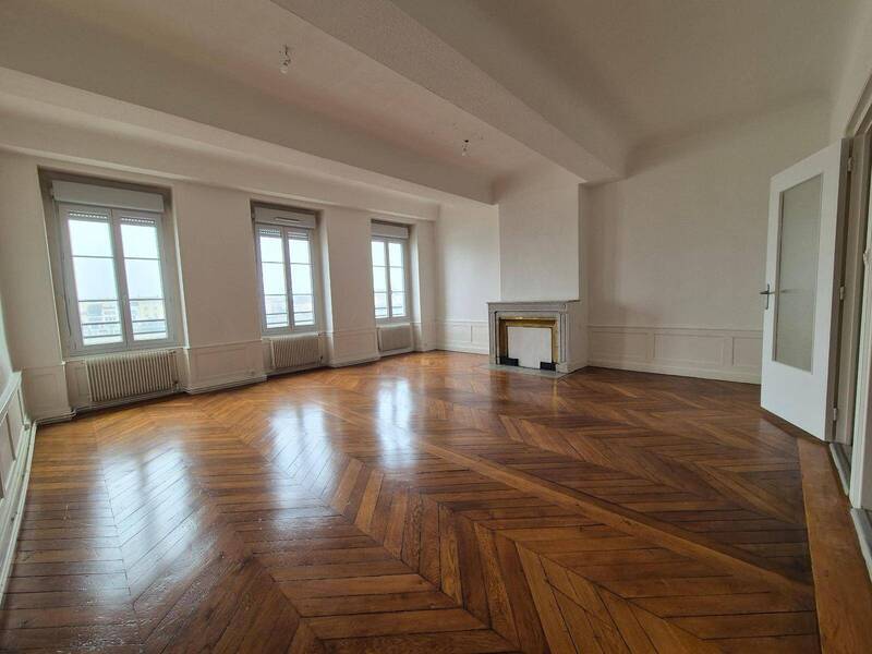 Location appartement 3 pièces 80.46 m² à Mâcon 71000 4 - 645 €