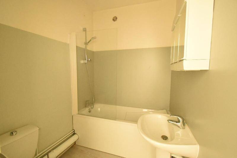 Location appartement 2 pièces 32.76 m² à Mâcon 71000 4 - 375 €