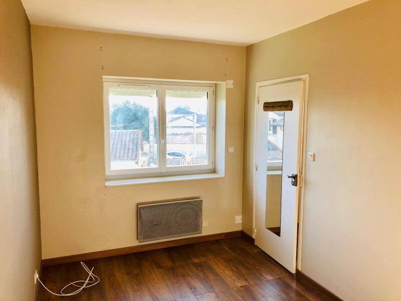 Location appartement rénové 2 pièces 51.86 m² à Mâcon 71000 5 - 430 €
