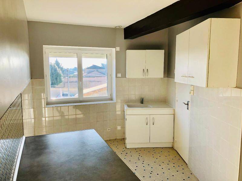 Location appartement rénové 2 pièces 51.86 m² à Mâcon 71000 5 - 430 €