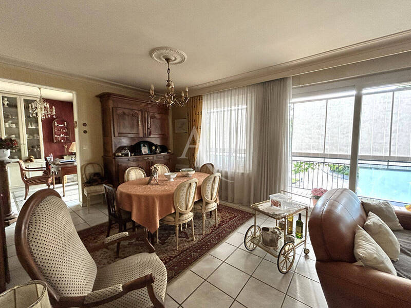 Vente appartement 5 pièces 116.27 m² à Mâcon 71000