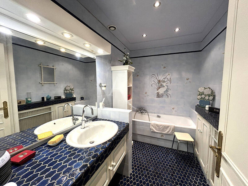 Vente appartement 5 pièces 116.27 m² à Mâcon 71000