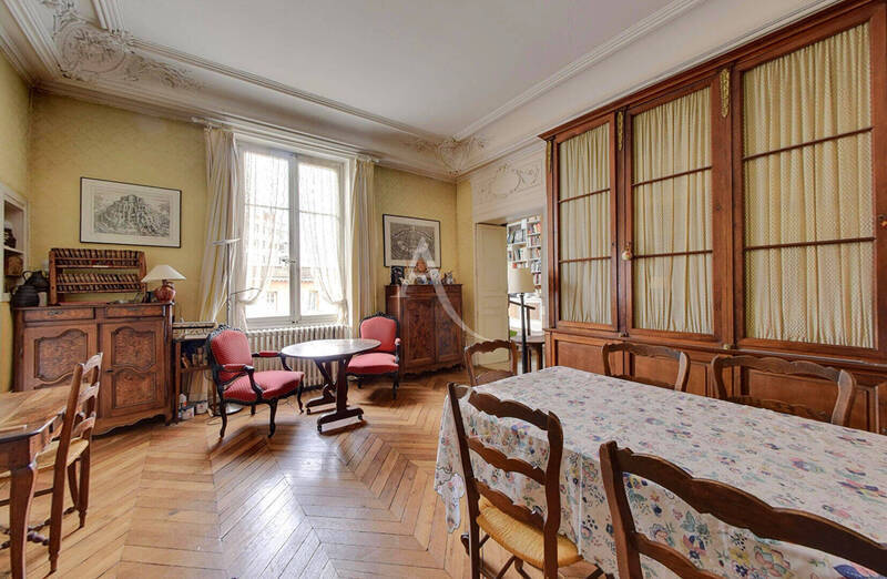 Vente appartement 5 pièces 160.84 m² à Mâcon 71000