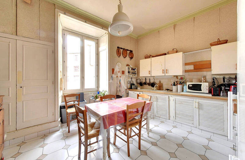 Vente appartement 5 pièces 160.84 m² à Mâcon 71000