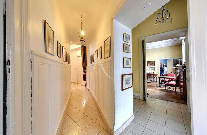 Vente appartement 5 pièces 160.84 m² à Mâcon 71000