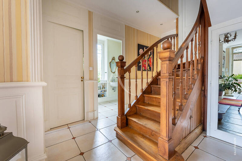 Vente maison demeure de prestige 8 pièces 200 m² à Mâcon 71000