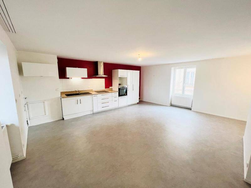 Location appartement rénové 4 pièces 72.05 m² à Mâcon 71000 4 - 636 €