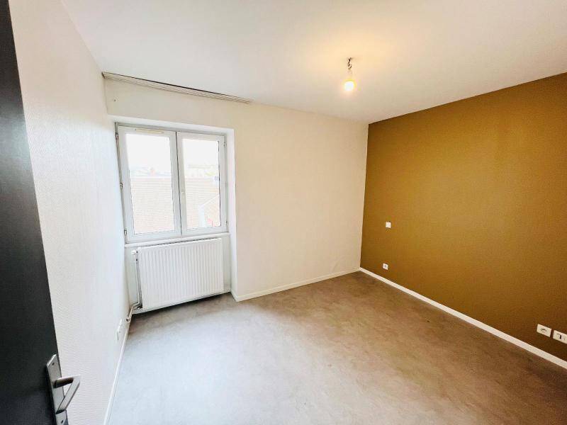Location appartement rénové 4 pièces 72.05 m² à Mâcon 71000 4 - 636 €