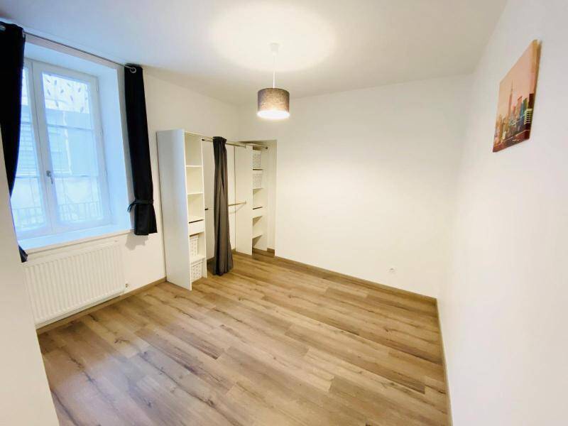 Rent apartment appartement 2 rooms 47.7 m² in Mâcon 71000 4 - 565 €