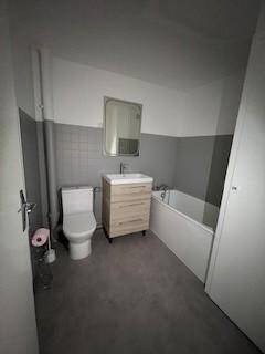 Location appartement rénové 2 pièces 52 m² à Mâcon 71000 4 - 575 €