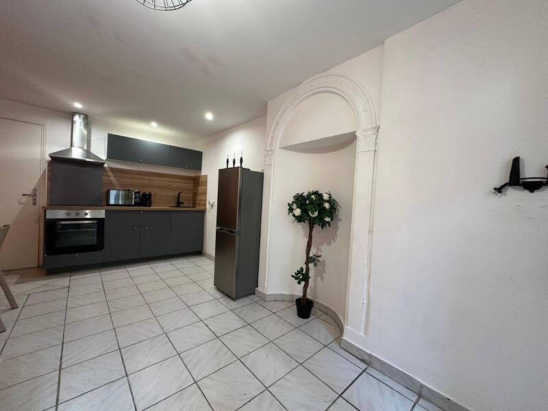 Rent apartment appartement 1 room 46.47 m² in Mâcon 71000 4 - 570 €
