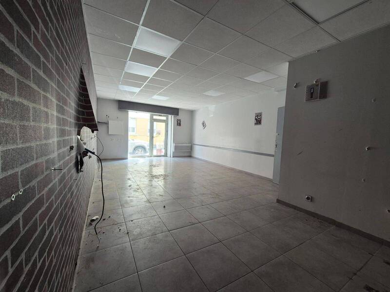 Location local boutique à Mâcon 71000 540 €