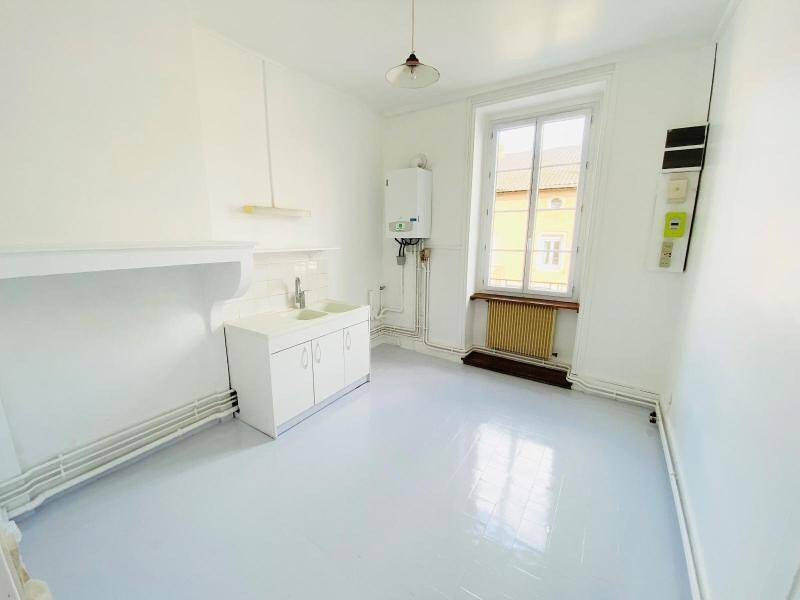 Location appartement 2 pièces 57.1 m² à Saint-Laurent-sur-Saône 01750 5 - 453 €