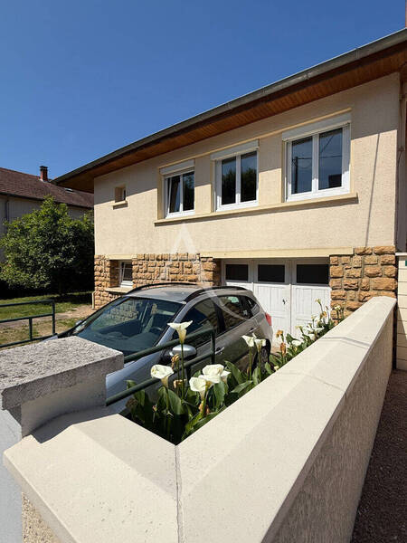 Vente maison 4 pièces 109.9 m² à Mâcon 71000