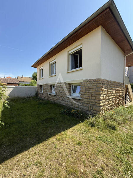 Vente maison 4 pièces 109.9 m² à Mâcon 71000