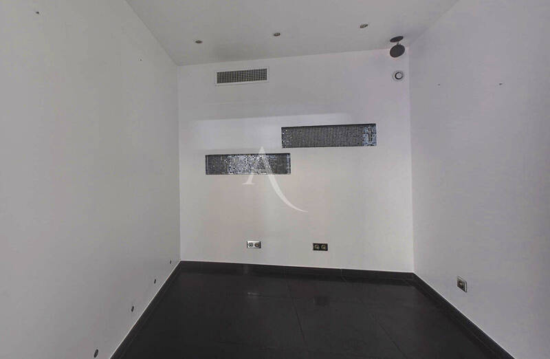 Vente local commercial à Mâcon 71000 69 500 €