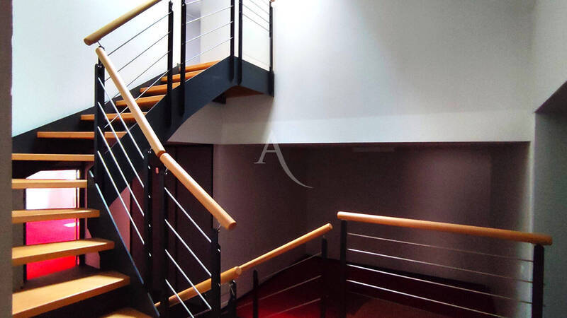 Vente bureau / local professionnel à Mâcon 71000 Centre-ville 455 000 €