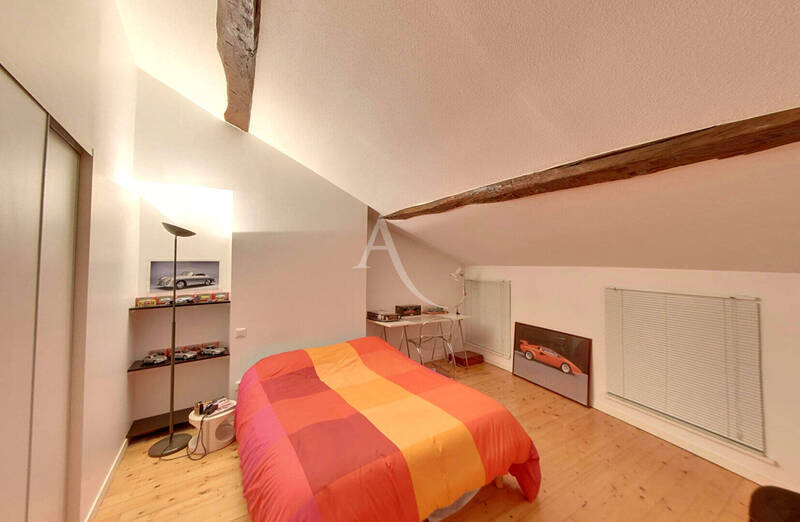 Vente appartement 7 pièces 158.46 m² à Mâcon 71000