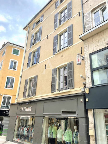 Vente appartement 4 pièces 93.4 m² à Mâcon 71000