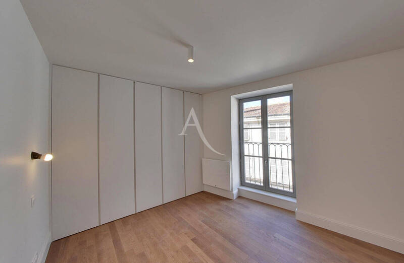 Vente appartement 4 pièces 93.4 m² à Mâcon 71000