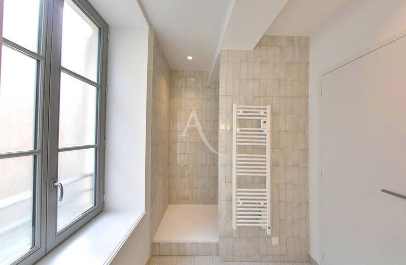 Vente appartement 4 pièces 95.3 m² à Mâcon 71000