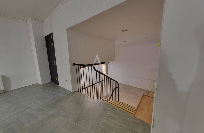 Vente local commercial à Mâcon 71000 110 000 €