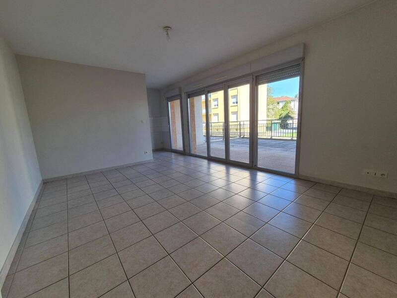 Location appartement 3 pièces 65.23 m² à Pont-de-Veyle 01290 - 724 €