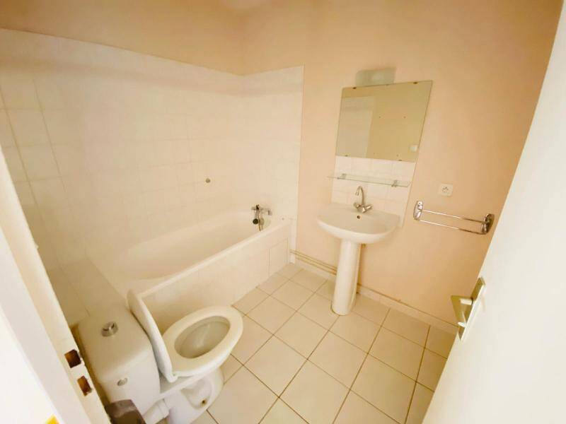 Location appartement 4 pièces 83.64 m² à Charnay-lès-Mâcon 71850 5 - 899 €