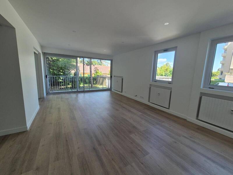 Location appartement 4 pièces 83.82 m² à Charnay-lès-Mâcon 71850 - 1 200 €
