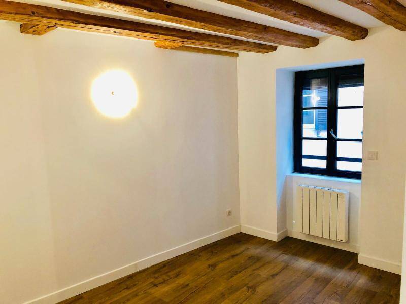 Location appartement récent 3 pièces 61.73 m² à Mâcon 71000 4 - 570 €