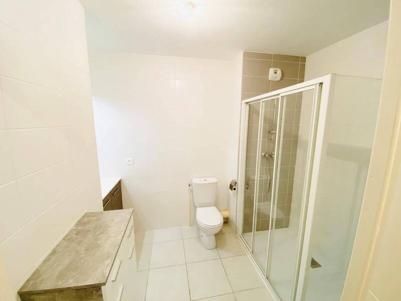 Location appartement récent 2 pièces 52.56 m² à Charnay-lès-Mâcon 71850 5 - 740 €