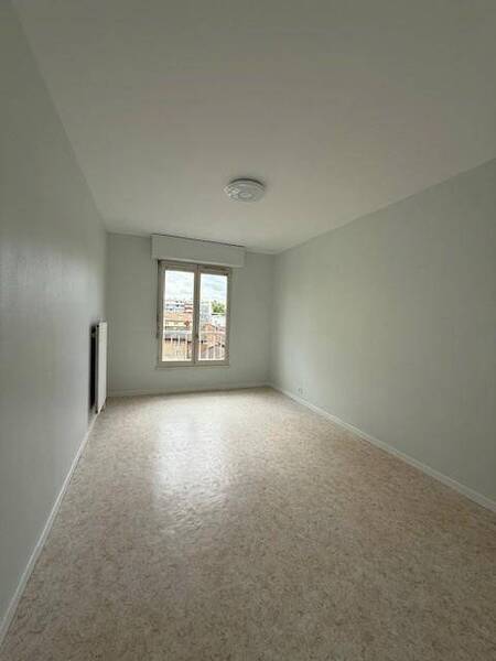 Location appartement 3 pièces 72.81 m² à Mâcon 71000 4 - 795 €