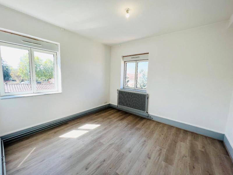 Location appartement 4 pièces 96.54 m² à Mâcon 71000 5 - 700 €