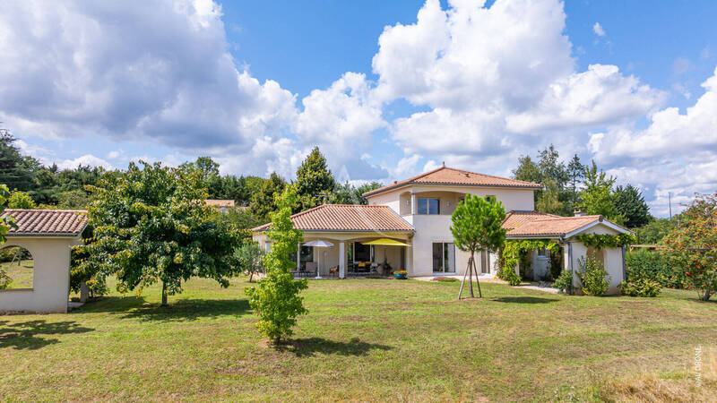 Vente maison villa 6 pièces 207.08 m² à Saint-Martin-Belle-Roche 71118