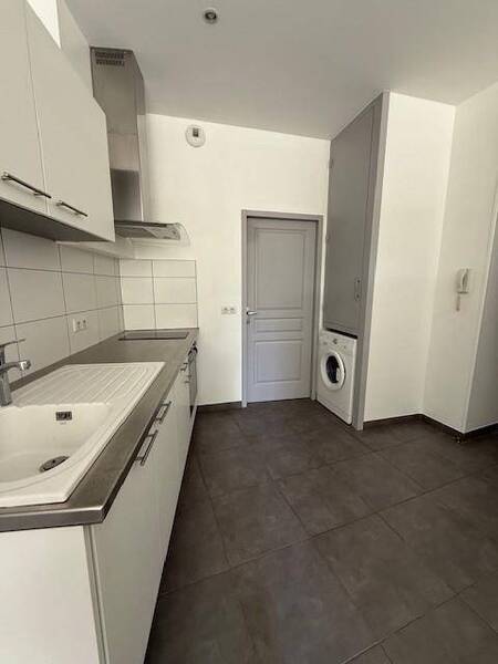Rent apartment appartement 1 room 29.86 m² in Mâcon 71000 5 - 440 €