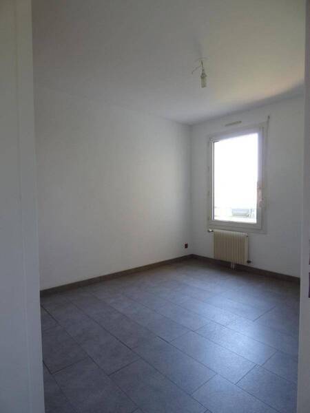 Rent apartment appartement 2 rooms 48.07 m² in Mâcon 71000 - 597 €