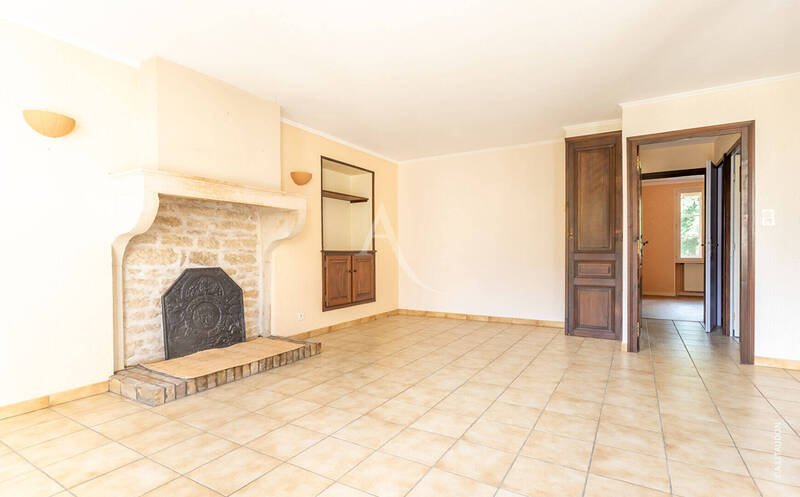 Buy house demeure de prestige 11 rooms 260 m² in Mâcon 71000