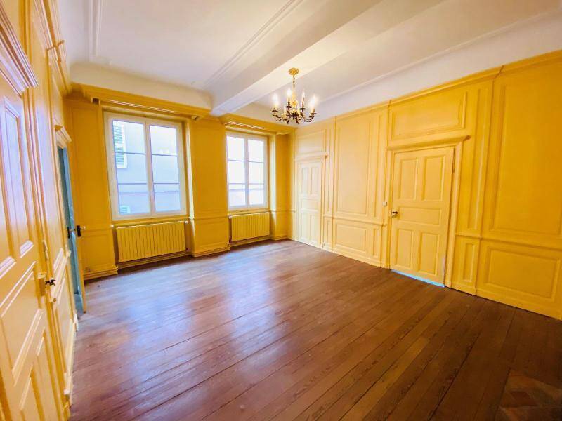 Rent apartment appartement 3 rooms 98.49 m² in Mâcon 71000 4 - 580 €