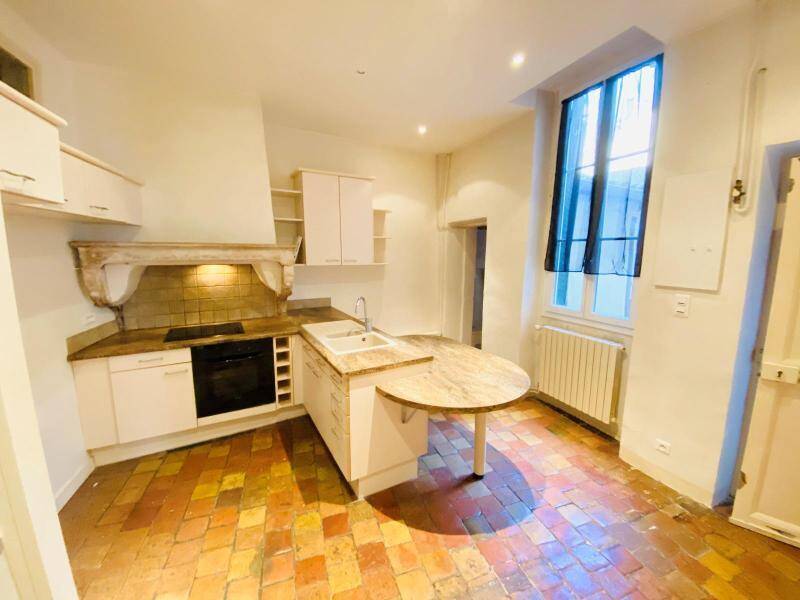 Rent apartment appartement 3 rooms 98.49 m² in Mâcon 71000 4 - 580 €