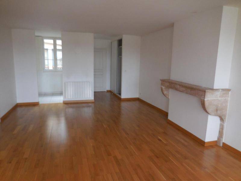 Rent apartment appartement 3 rooms 74.2 m² in Tournus 71700 4 - 580 €